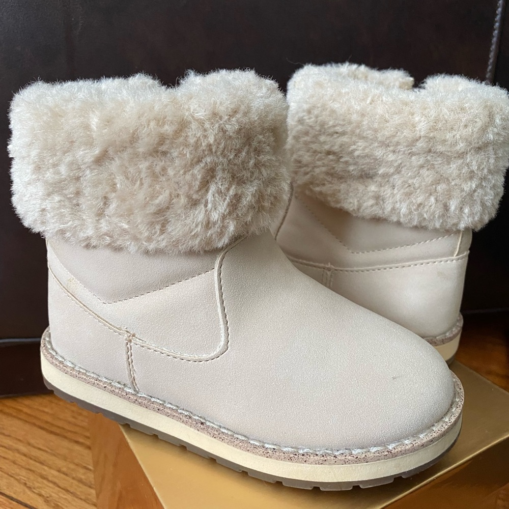 ZARA Girls Warm Fur-Lined Boots -Like New!! Size EU 24